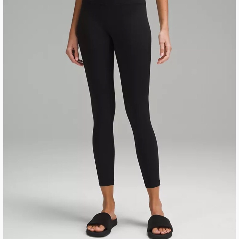 Lululemon yoga pants